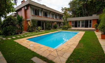 Casa com 4 quartos à venda no Boa Vista, Joinville 