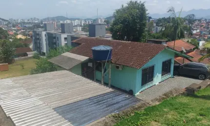 Terreno à venda no Iririú, Joinville 
