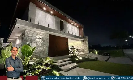 Casa Alto Padrão Mobiliada com Piscina e Usina Solar no Condomínio Reserva da Pedra – Pedra Branca | Palhoça/SC