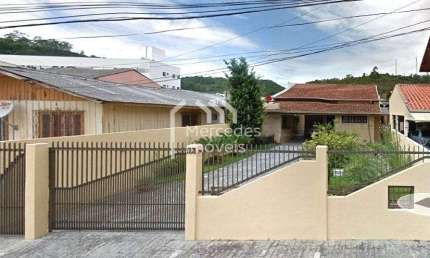 Casa com 1 suíte + 2 dormitórios à venda, 140 m² por R$ 1.700.000 - Fazenda - Itajaí/SC