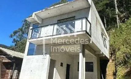 Casa de 2 pavimentos 1 suite + 1 quarto à venda, 154 m² por R$ 740.000 - Ressacada - Itajaí/SC