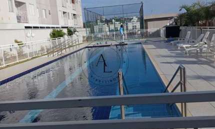 Apartamento Completo com 2 Quartos, em Condomínio com Piscina e Churrasqueira