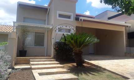 Luxuosa Casa com 3 Suítes e Área Gourmet em Condomínio Privilegiado de Paulínia!
