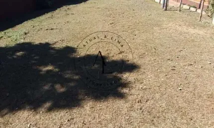 Terreno Amplo no Parque Xangrilá: Oportunidade para Construir o Seu Sonho!