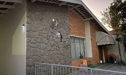 Casa à venda em Campinas, Parque São Quirino, com 3 quartos, 228m²