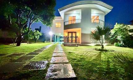 Casa com 4 quartos para alugar, 395 m² por R$ 10.000.00/mês - Centro - Lagoa Santa/MG