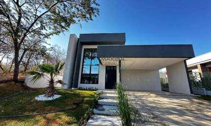 Casa com 4 quartos à venda, 213 m² por R$ 1.990.000 - Condomínio Gran Royalle - Lagoa Santa/MG