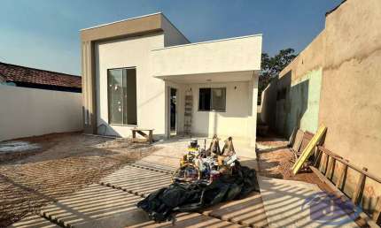 Jaudy Gestão Vende: Bela Casa com acabamento premium no Marajoara-VG