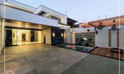 CASA INCRÍVEL NO JARDIM ESPANHA - Piscina com cascata