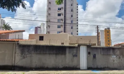 Casa Duplex para venda com 495 metros quadrados com 6 quartos em Vicente Pinzon - Fortaleza - CE