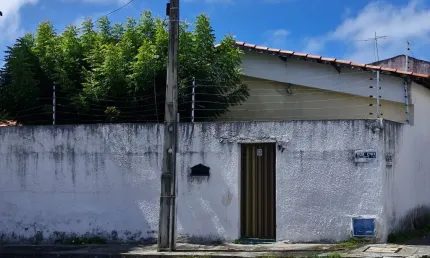 Casa com 4 quartos à venda na Rua Deputado Walter Cavalcante, 71, Vicente Pinzon, Fortaleza