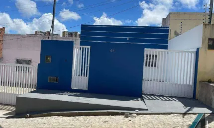 Casa com 2 quartos à venda na Avenida Carlos Marques de Oliveira, Soledade, Aracaju