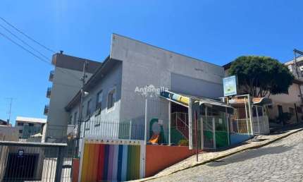 Casa comercial à venda no Rio Branco, Caxias do Sul 