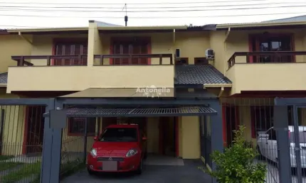 Casa com 2 quartos à venda no Desvio Rizzo, Caxias do Sul 