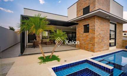Casa à venda no Condomínio Portal dos Bandeirantes em Salto/SP