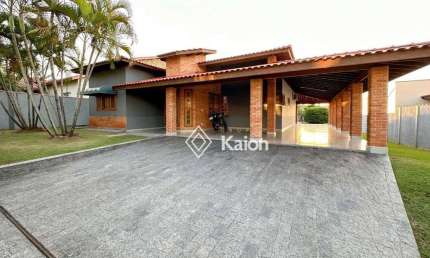 Casa com 1.020 m² de terreno à venda no Condomínio Zuleika Jabour na cidade de Salto