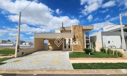 Casa à venda no Condomínio Lagos D'Icaraí em Salto/SP