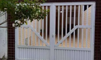 Casa com 3 dormitórios à venda, 210 m² por R$ 1.200.000,00 - Campo Grande - Santos/SP