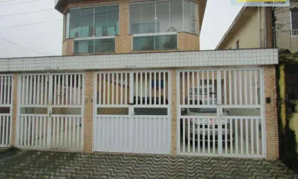Casa com 3 dormitórios à venda, 82 m² por R$ 420.000,00 - Vila São Jorge - São Vicente/SP