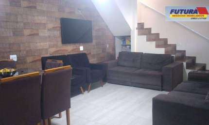 Sobrado com 3 dormitórios à venda, 65 m² por R$ 650.000,00 - Japuí - São Vicente/SP