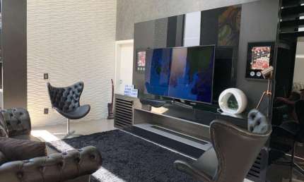 Venda | Sobrado com 261,00 m², 3 dormitório(s), 4 vaga(s). Mina, Itupeva