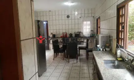 Casa à venda em Jundiaí, Jardim Quintas das Videiras, com 3 quartos, com 185 m²