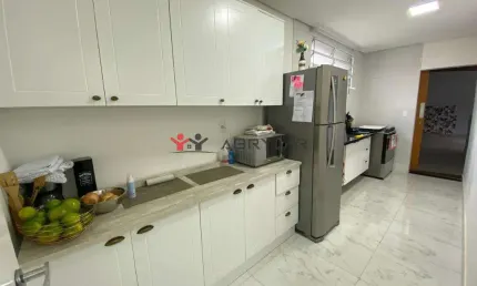 Sobrado à venda em jundiaí, parque residencial eloy chaves, com 3 quartos, com 129 m²
