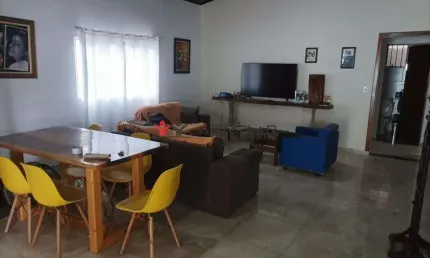 Casa à venda em Guarujá, Guaiúba, com 4 quartos, com 57 m²