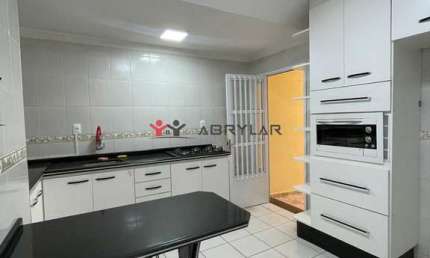 Casa à venda em Jundiaí, Parque Residencial Eloy Chaves, com 4 quartos, com 130 m²