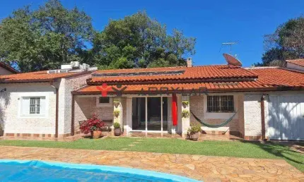 Casa à venda em Vinhedo, Caixa D´Água, com 3 quartos, com 237 m², Residencial Recanto das Canjaranas