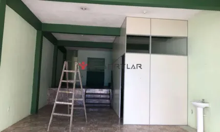 Sala comercial com 2 salas para alugar na Rua Doutor Torres Neves, 234, Centro, Jundiaí