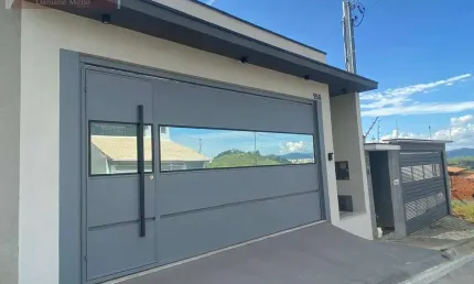 Belo imóvel a venda em bairro residencial Vila Verde-Bragança Paulista-SP