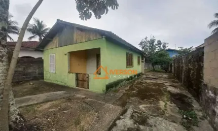 Casa com 2 quartos à venda na Rua Alexandre Maya Monteiro, 500, Jardim Veneza, Peruíbe