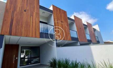Casa com 3 quartos à venda no Iririú, Joinville 