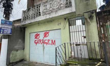 Casa com 2 quartos à venda na Rua Flamengo, Jardim Ângela, Embu das Artes, 225 m2 por R$ 450.000
