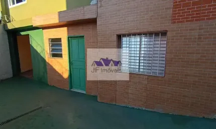 Casa com 1 quarto para alugar na Rua Araray, 122, Jardim Santo Eduardo, Embu das Artes, 15 m2 por R$ 600