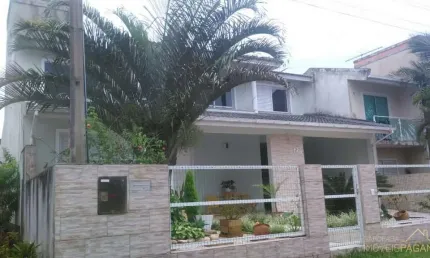 Casa com 5 quartos à venda no Centro, Garopaba 
