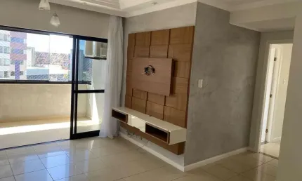 Oportunidade!, Costa azul, andar alto, 100m², gabinete, varanda gourmet, nascente total, porcelanato, 2 vagas por apenas: R$580.000,00. Agende ja!