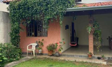 Casa para Locação em Mogi das Cruzes, Vila Suissa, 3 dormitórios, 1 suíte, 4 banheiros, 4 vagas