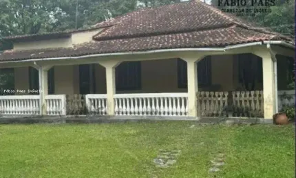 Sítio para Venda em Cachoeiras de Macacu, Agrobrasil, 4 dormitórios, 1 suíte, 2 banheiros, 3 vagas