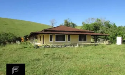 Fazenda para Venda em Cachoeiras de Macacu, Papucaia, 3 dormitórios, 1 suíte, 2 banheiros, 3 vagas