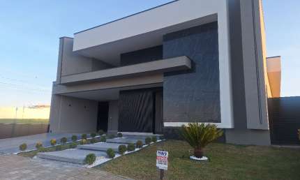 Casa de Alto Padrão à Venda no Condomínio Santa Mônica — Caçapava/SP