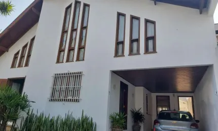 Casa para Venda em Curitiba, Atuba, 4 dormitórios, 4 suítes, 6 banheiros, 3 vagas
