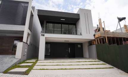 Casa Alto Padrão para Venda em Curitiba, Santa Cândida, 4 dormitórios, 1 suíte, 2 banheiros, 2 vagas