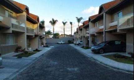 Sobrado com 3 dormitórios à venda, 115 m² por R$ 560.000,00 - Cajuru - Curitiba/PR