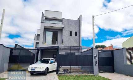 Sobrado com 3 dormitórios à venda, 180 m² por R$ 749.000,00 - Xaxim - Curitiba/PR