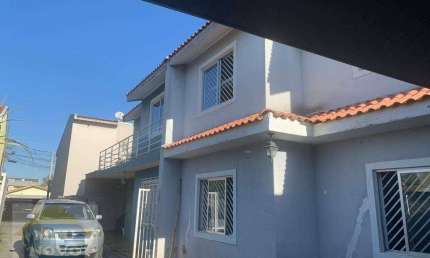 Sobrado com 3 dormitórios à venda, 130 m² por R$ 530.000,00 - Fazendinha - Curitiba/PR