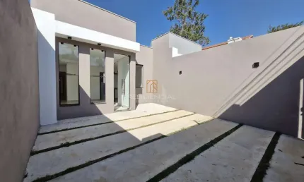 Casa com 3 quartos à venda na Rua Curvelo, 93, Santa Tereza, Divinópolis