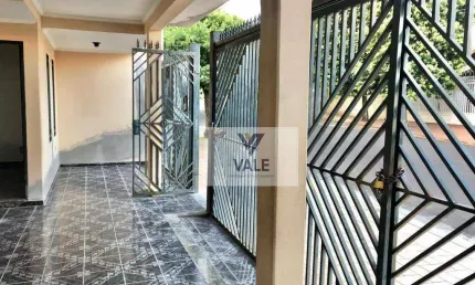 Sobrado com 4 dormitórios à venda, 320 m² por R$ 700.000,00 - Vila Nova - Araçatuba/SP