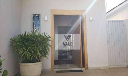 Casa com 3 dormitórios para alugar, 310 m² por R$ 5.935,00/mês - Vila Mendonça - Araçatuba/SP